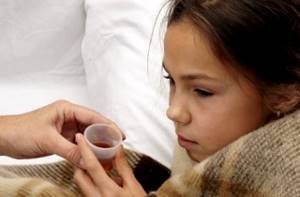 Лающий кашель у ребенка: как и чем лечить, если не проходит, что дать выпить при сильном и выраженном симптоме, как остановить по ночам и утром, ингаляции