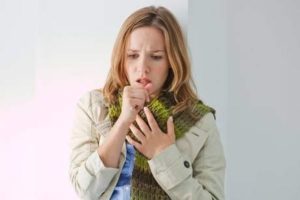 Першение в горле вызывает кашель: как лечить, как избавиться, лекарства, причины