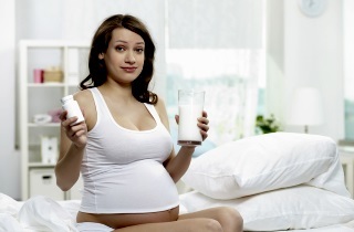 Лечение кашля при беременности народными средствами
