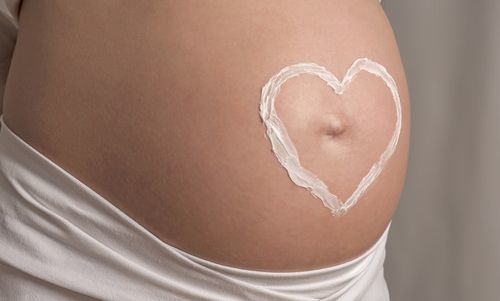 Капли в нос при беременности: какие можно от насморка, разрешены ли при заложенности сосудосуживающие препараты, самые безопасные средства для всех триместров