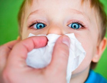 Аллергический ринит: симптомы и лечение у взрослых и детей