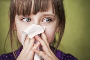 Симптомы аденоидов у детей: первые признаки и степени заболевания, почему возникает воспаление в носу, кашель из-за увеличенной миндалины, влияние аллергии