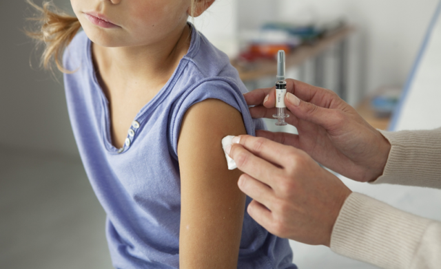 Прививка от менингита: как называются вакцины от этой инфекции группы А и других серогрупп, когда делают детям и взрослым, побочные эффекты